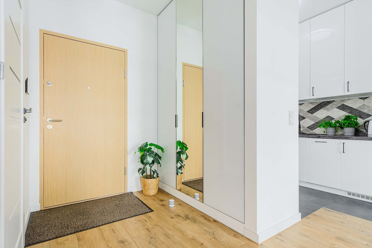 Others 4, Stay Near Railway Hub, Warsaw