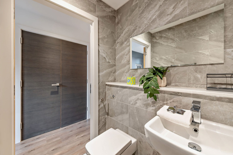 Others 5, Host Stay Miller s Place Apartment, Sefton
