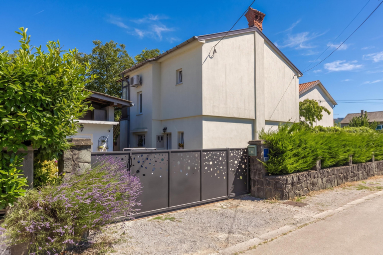 Others 5, Cozy Home With Private Garden, Jelenje