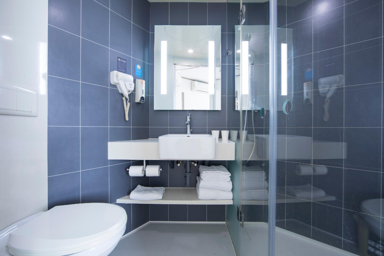 Bathroom 3, Hanting Hotel Shanghai Daning International Guangzhong Road, Shanghai