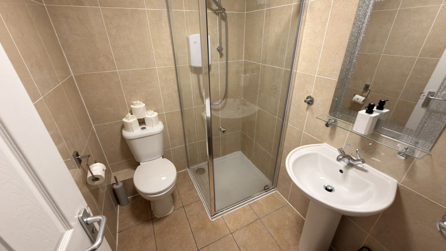 Bathroom 3, Waverley Guest House, Highland