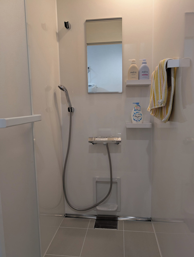 Bathroom 3, Quartier Blanc Yoga, Setagaya