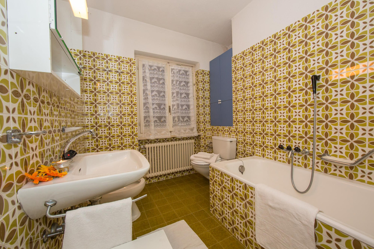 Bathroom 4, Chalet Cademario, Lugano