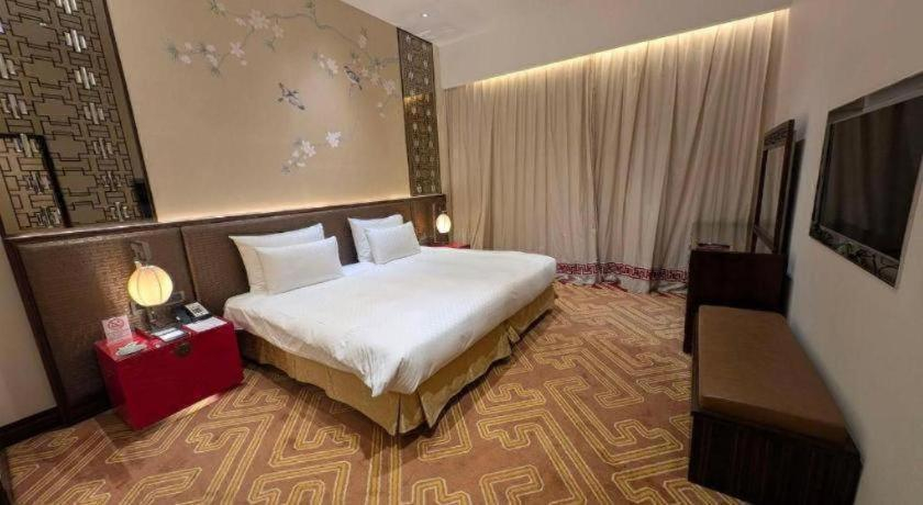 Bedroom 3, Grand Hotel, Taipei City
