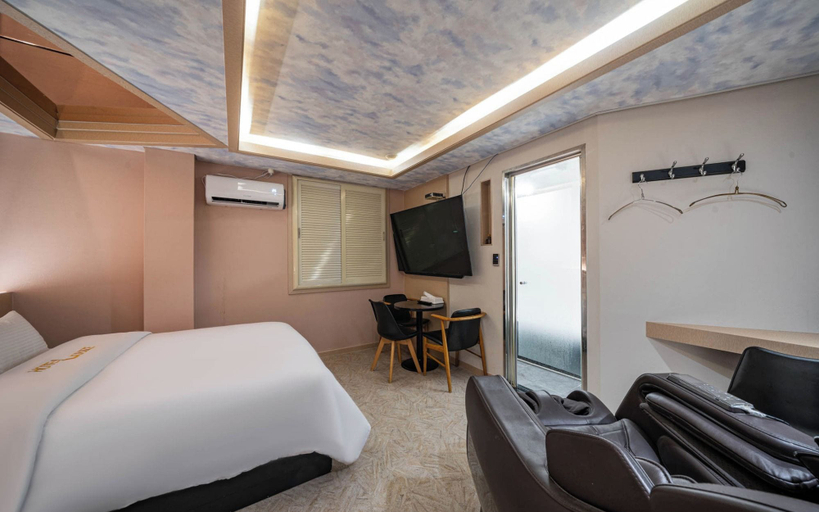 Bedroom 5, Hotel Louize, Songpa