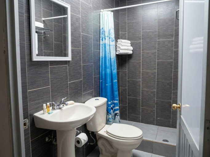 Bathroom 3, Hotel Esmeralda Duitama, Duitama