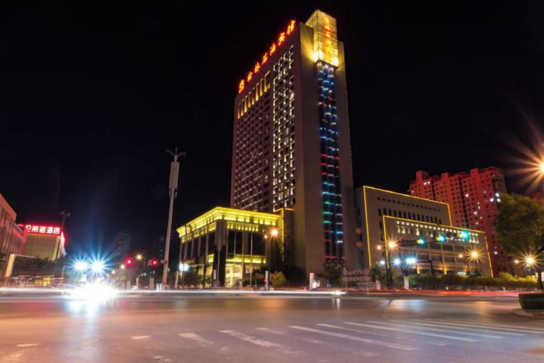 Exterior & Views 2, Petroleum Hotel, Yulin
