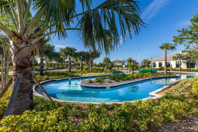 Others 3, Storey Lake 5BR Townhome Near Disney, Osceola