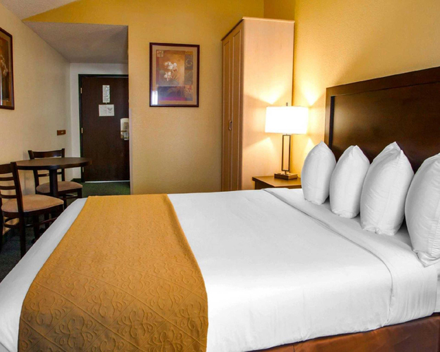 Bedroom, Garner Hotel Springfield North - Eugene by IHG, Lane