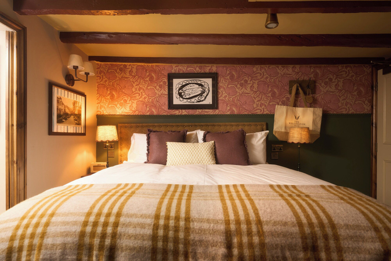 Bedroom 2, Wellington Hotel, Cornwall