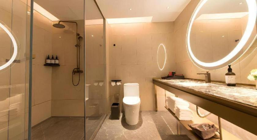 Bathroom 3, Echeng Hotel Enshi Minzu Road, Enshi Tujia and Miao