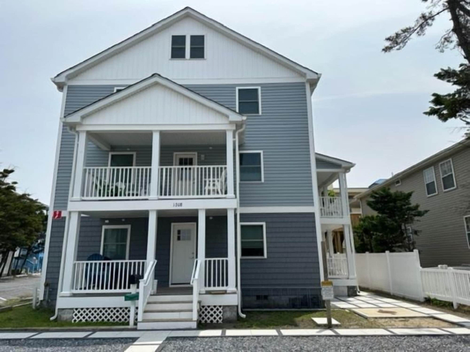Exterior & Views, Safari Apartments, Worcester