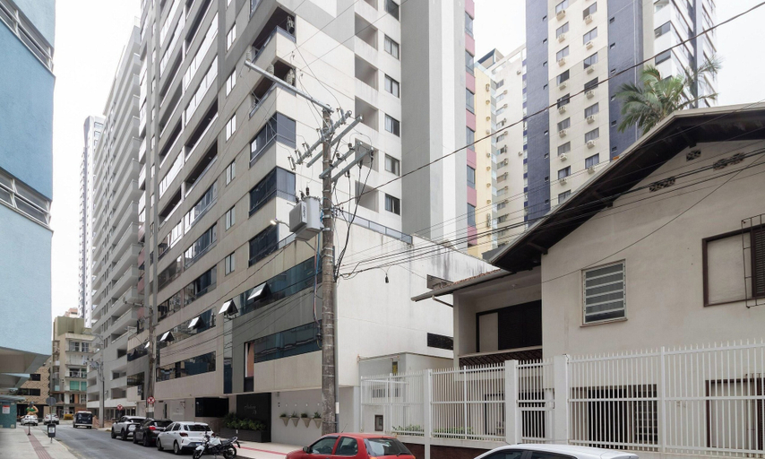 Others 3, Apt Steps From the Beach in BC Crt0032, Balneário Arroio do Silva