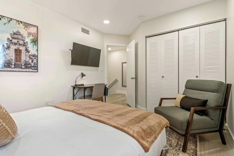 Others 4, Good Vibes Sanctuary, Modern 2BR Townhome in Cutler Bay, Miami-Dade