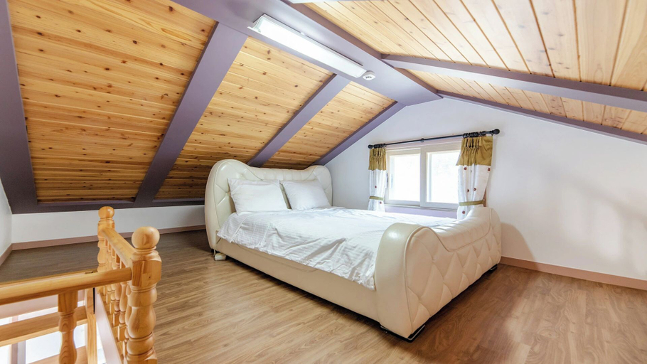 Bedroom 3, Gapyeong Maplein Pension, Gapyeong