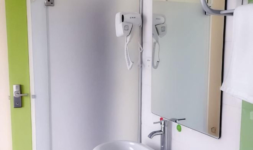 Bathroom 3, Heng 8 Chain Hotel Shengzhou Sihai Road, Shaoxing
