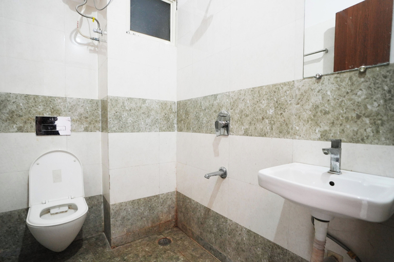 Bathroom 3, Hotel The Royal, Udaipur