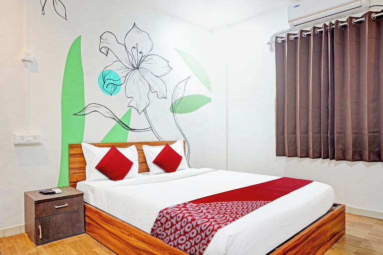 Others 3, Hotel O Aru Sai, Pune