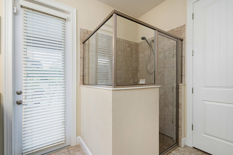 Others 2, 11br Near Disney Private Pool and spa, Osceola