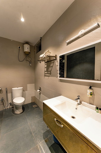 Bathroom 3, Ravissant Hotel Mandrem, North Goa