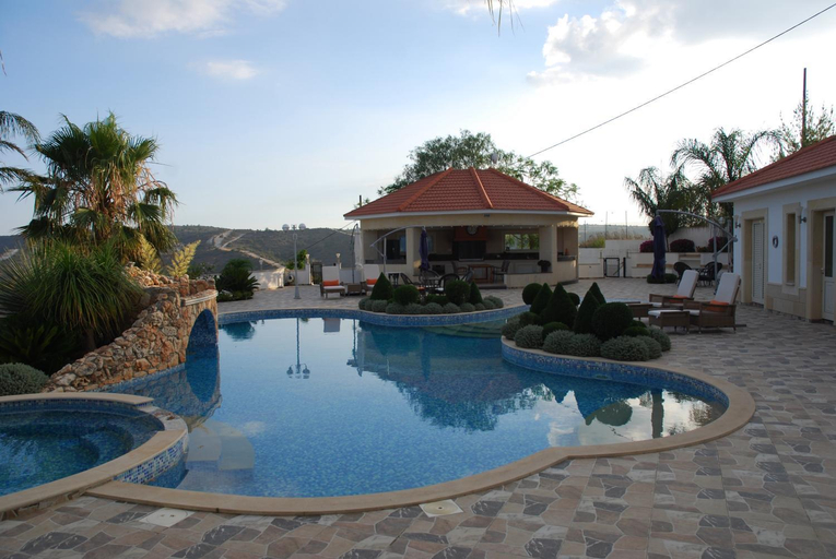 Sport & Beauty 2, Kaminia Country Villa & Guest House, Larnaca