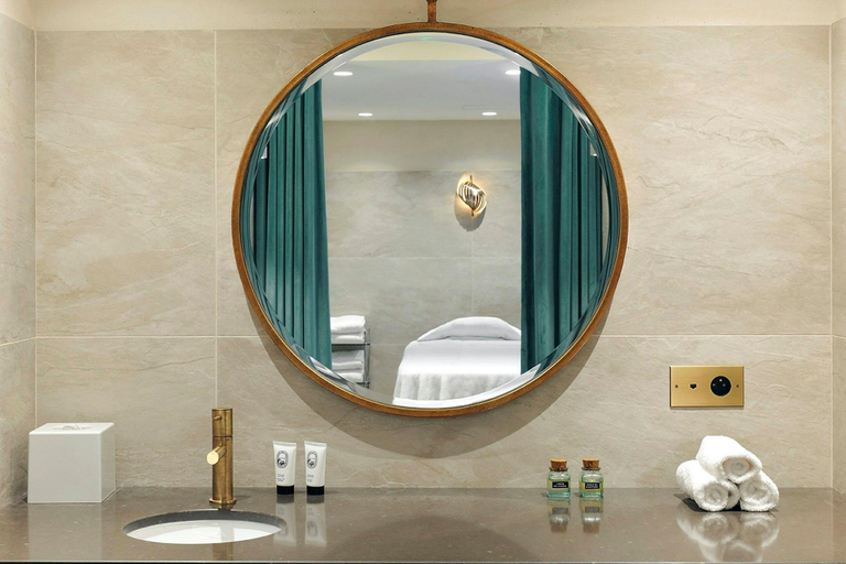 Bathroom 4, Grand Powers Hotel, Paris