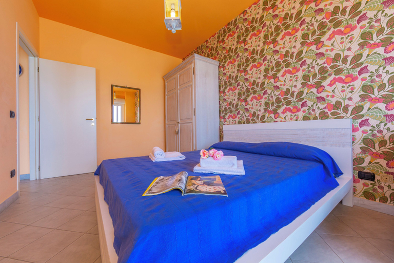 Bedroom 3, Laigueglia Beach, Savona