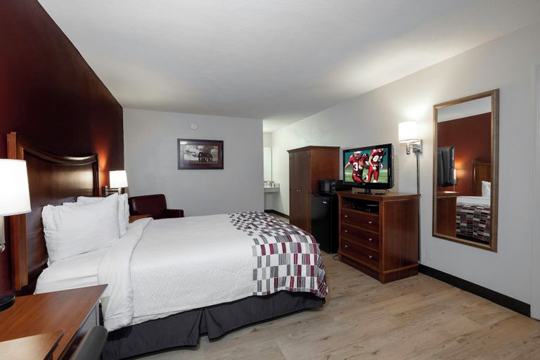 Bedroom 4, Red Roof Inn Dothan, Houston
