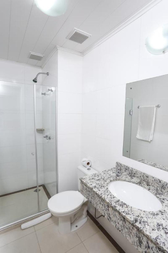 Bathroom, Hotel Express Centro Histórico, Porto Alegre