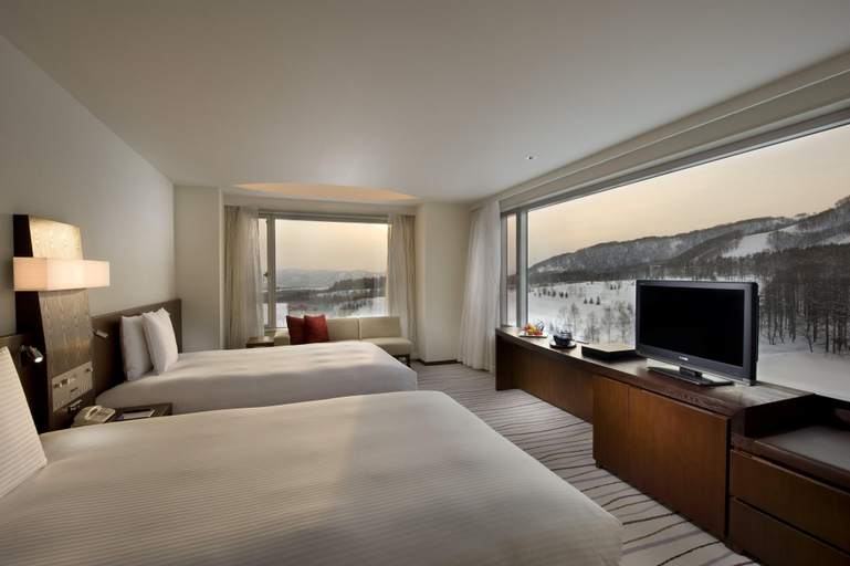 Bedroom 3, Hilton Niseko Village, Kutchan