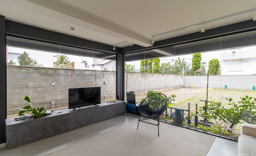 Others 4, Modern Studio Just Minutes From the Beach Sid0209, Florianopolis