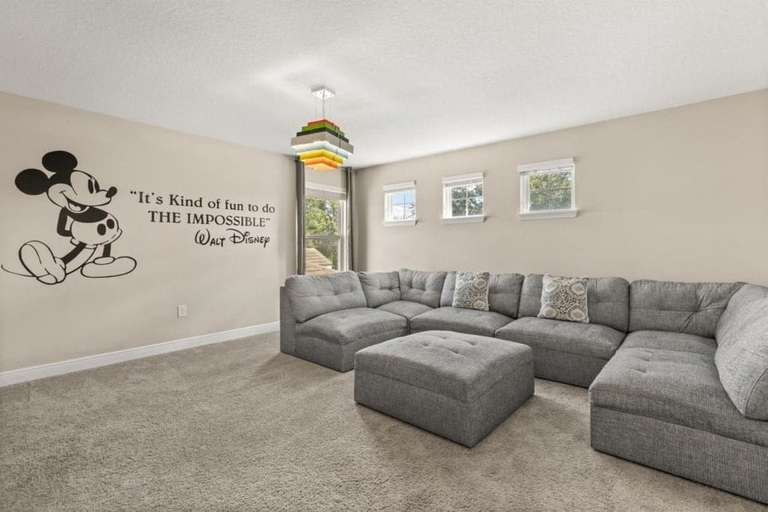 Others 2, 5 Bed With Privacy Hedges Around Pool & Spa 5 Bedroom Home, Polk