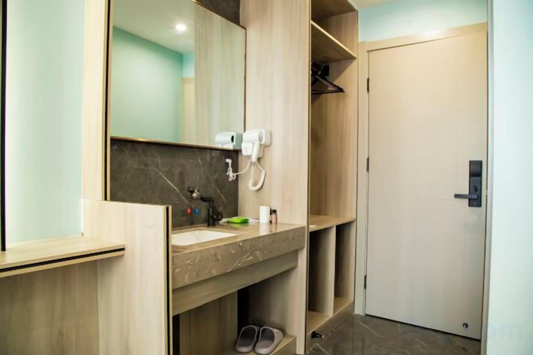 Bathroom 4, Xiya Inn, Lanzhou