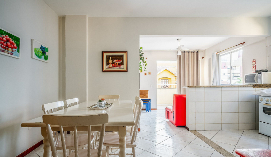 Others 2, Apt W/barbecue 3 Minutes From Bombas Beach Fdl101, Bombinhas