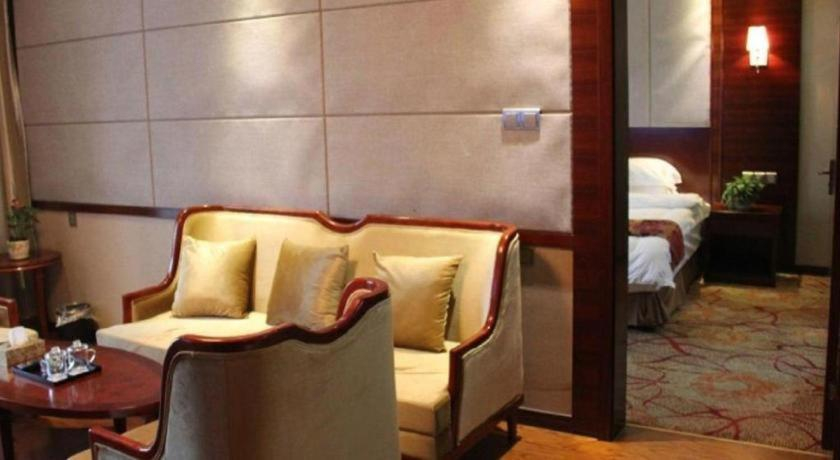 Bedroom 2, GreenTree Inn Anqing Yingbin Dong Road High-Speed Railway Station, Anqing