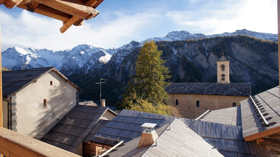 Exterior & Views 2, Hotel & Spa L'Alta Peyra, Hautes-Alpes