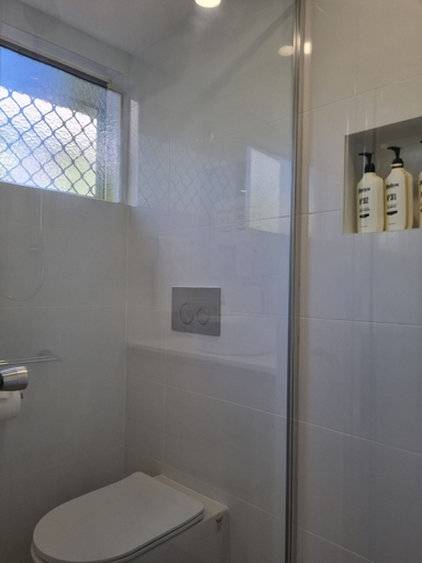 Bathroom 5, Noosa Sun, Noosa - Noosa-Noosaville