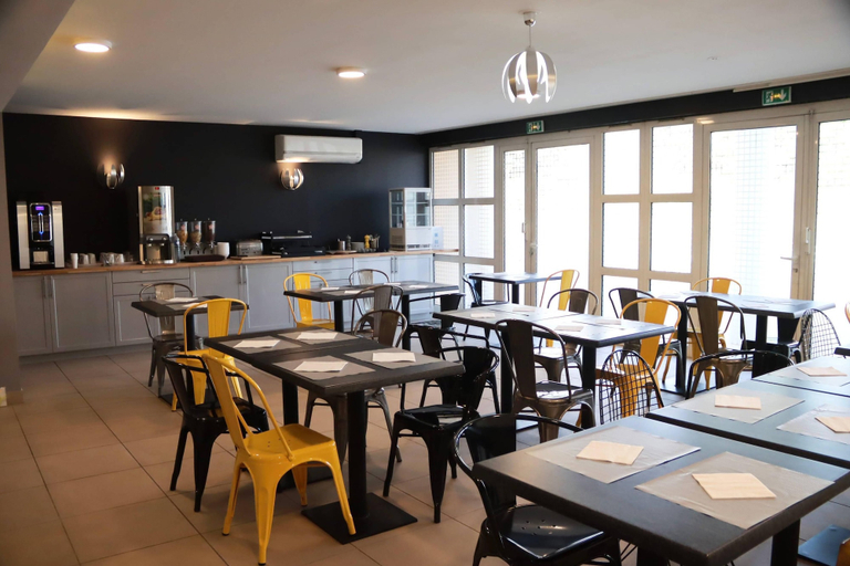 Food & Drinks 5, Comfort Aparthotel Six-Fours, Var
