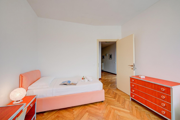 Bedroom 4, Margherita Near Lake - Family Friendly, Brescia