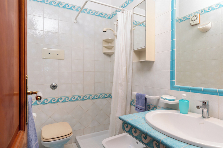 Bathroom, Villa Mytilene II by Wonderful Italy, Palermo
