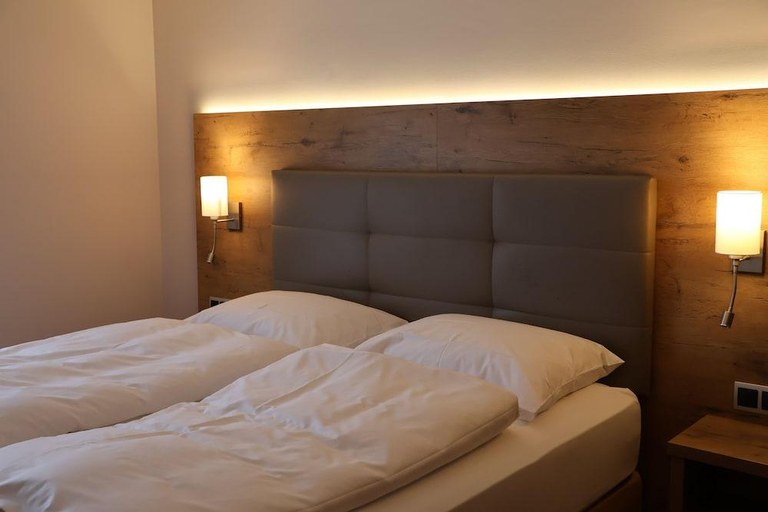 Bedroom 2, Hotel an der Therme, Bad Dürkheim