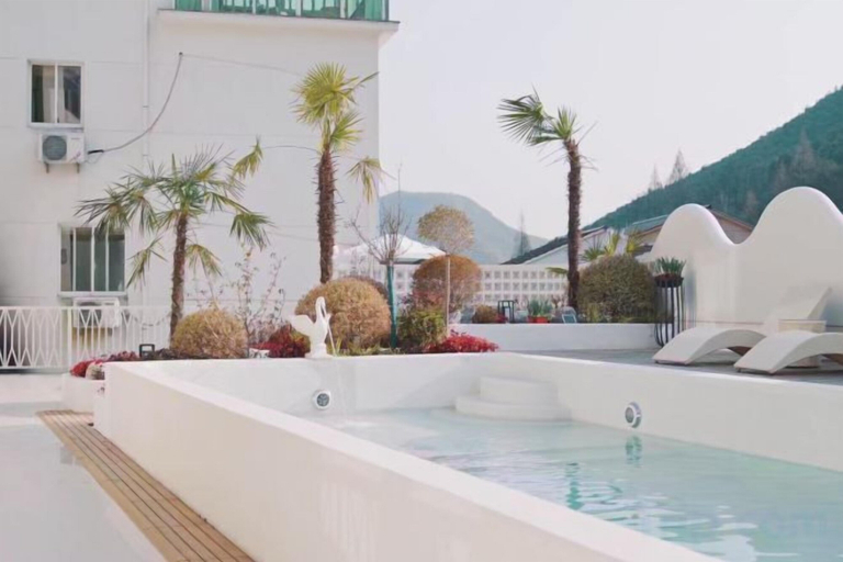 Sport & Beauty, No. 73, Xiwuli · Moganshan French Light Luxury Courtyard Family-friendly Boutique Accommodation, Huzhou