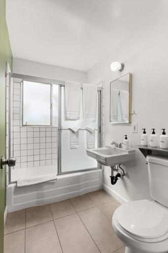 Bathroom 5, Sagewater Springs - Adult Only, Riverside