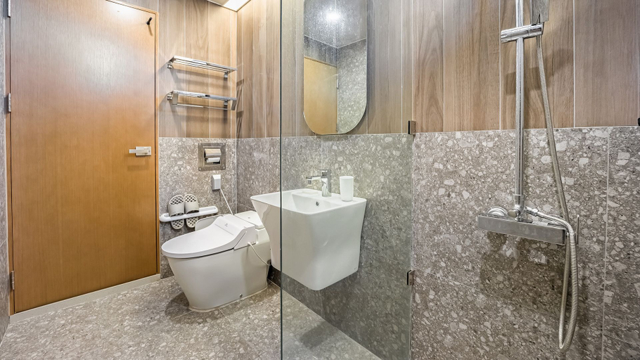 Bathroom 4, Gapyeong Laputa Resort, Gapyeong