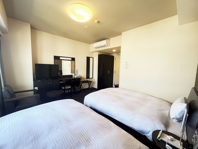 Bedroom 4, Hotel Route - Inn Satsuma Sendai, Satsumasendai