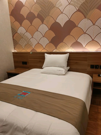 Bedroom 3, Pai Hotel Pingdingshan Lushan Railway Station, Pingdingshan