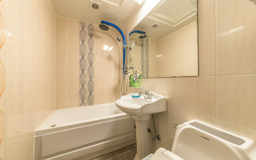 Bathroom, Gimpo River, Gimpo