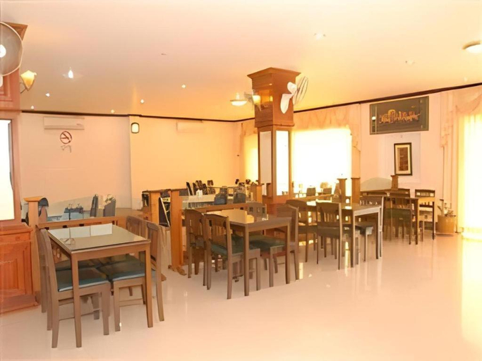 Food & Drinks 4, Chaleunehoung Hotel, Vientiane