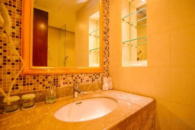 Bathroom 4, Hongyuan Hotel, Shijiazhuang