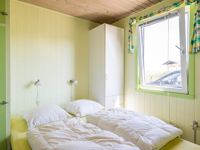 Bedroom 3, 6 Person Holiday Home in Henne, Varde